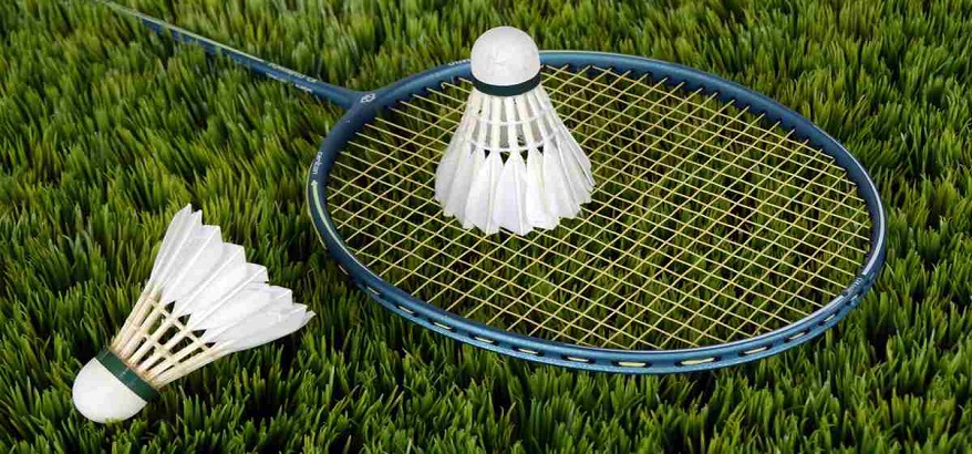Beragam Jenis Raket Badminton Merk Favorit Kini ada di SehatQ