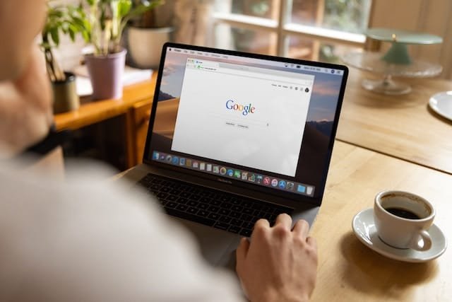Strategi SEO Efektif bagi Onpage Web Broker di rajabacklink.com