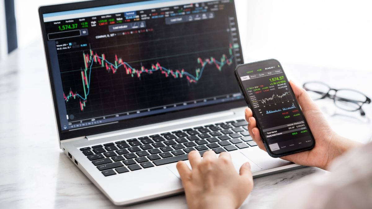 Menarik Minat dengan Promosi di Sosmed: Solusi Afiliasi Trading Bersama Rajakomen.com