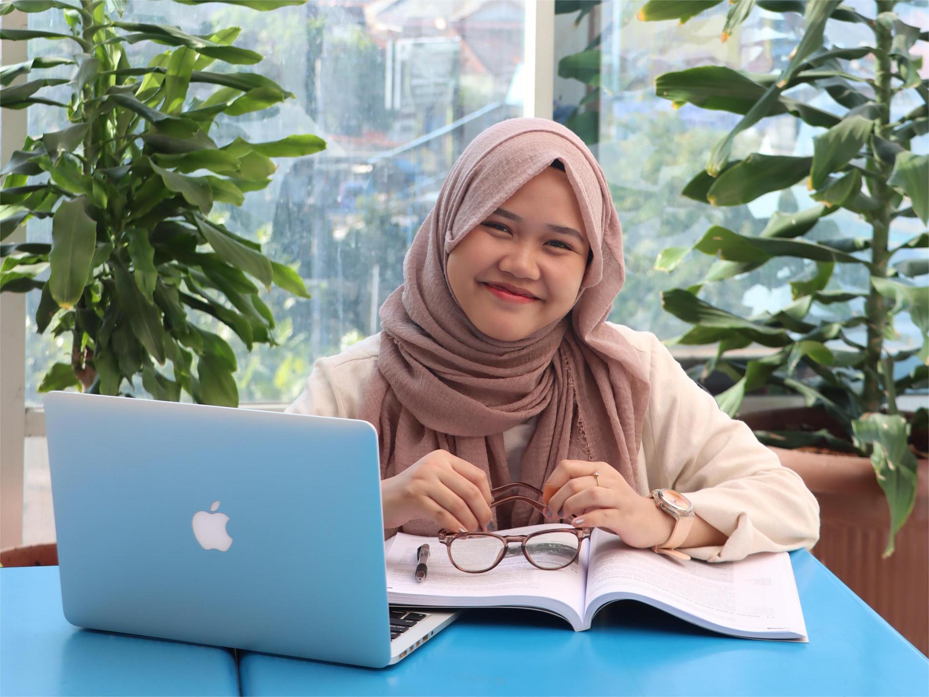 Bagaimana Cara Meraih Kuliah Gratis 100 Persen Lewat Beasiswa Rektor S1 Manajemen Bisnis Syariah