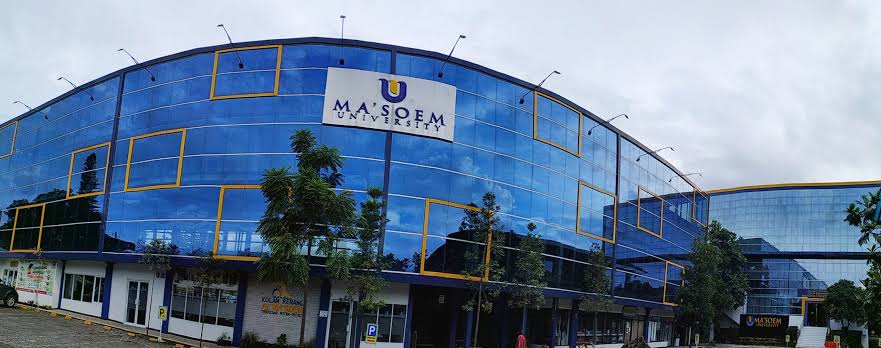 Keajaiban Kelas Karyawan di Ma'soem University: Bagaimana Mereka Membuatnya Mungkin