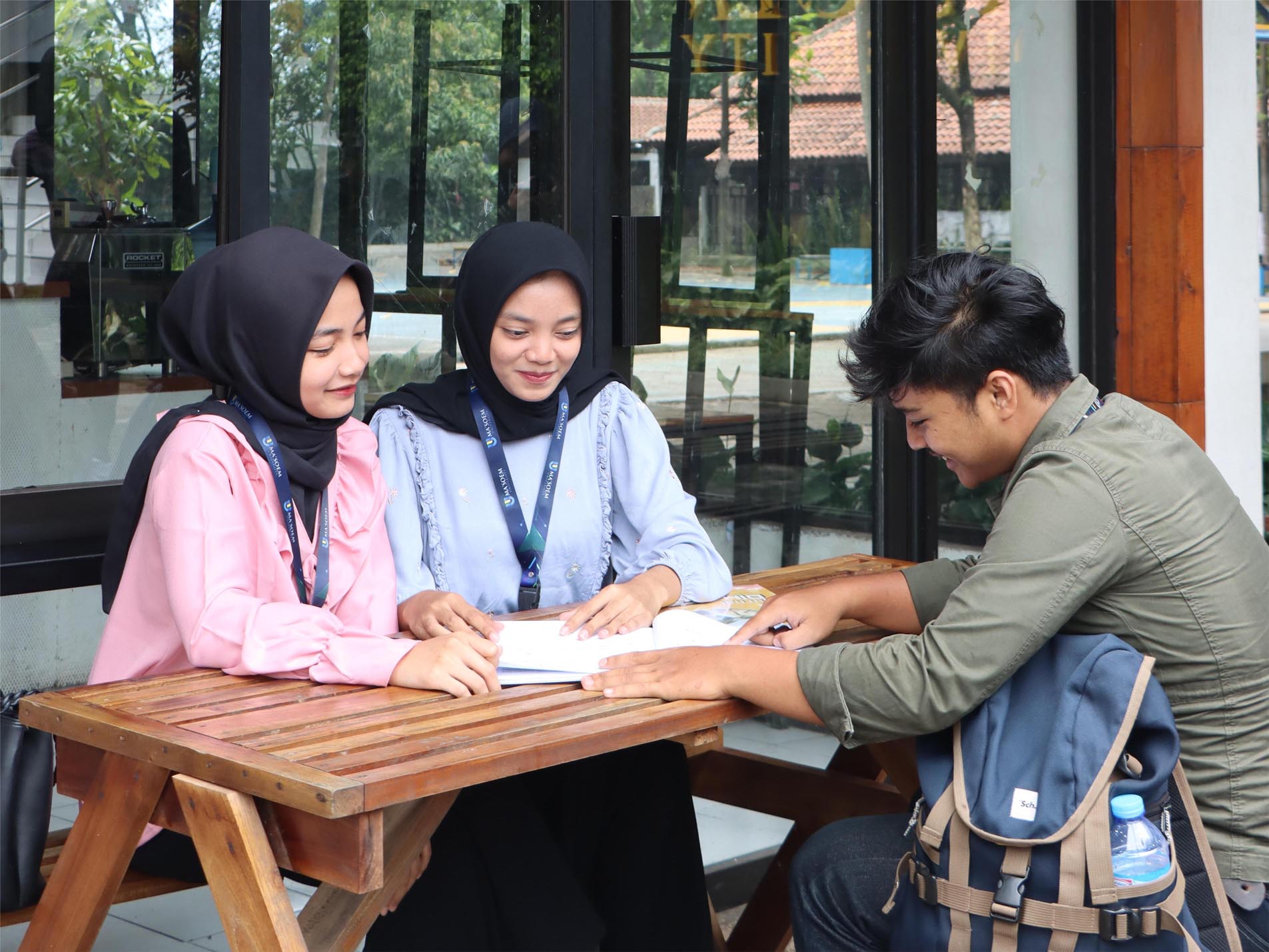 Biaya Pendidikan Kelas Reguler dan Non Reguler Per Semester Hanya 5 Juta untuk Agribisnis S1 Serta Referensi Nama Tempat Kuliah di Bandung