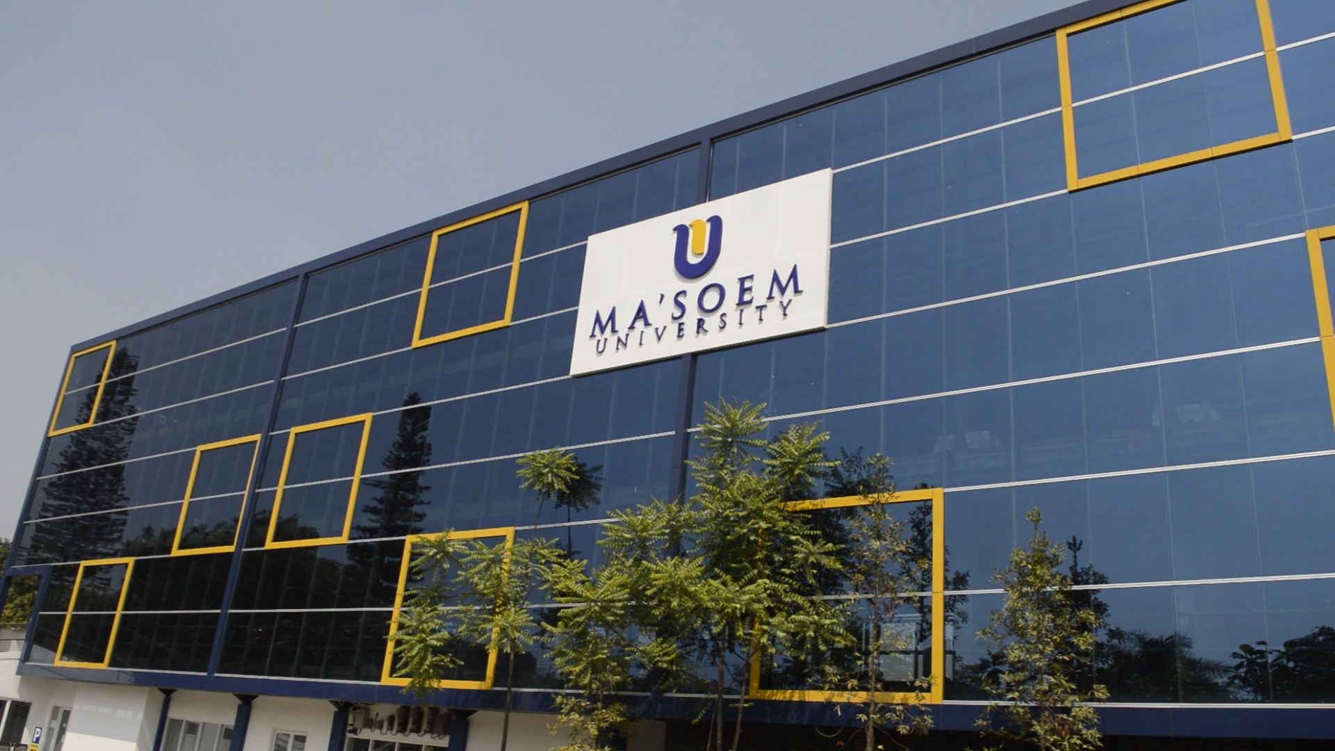 Bangga Menjadi Generasi Muda: 4 Universitas di Bandung yang Mencetak Alumni Berprestasi dan Berkarakter